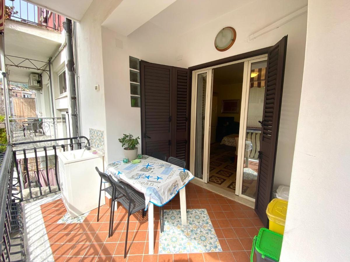 Casa Vacanze Rosy 지아르디니낙소스 외부 사진
