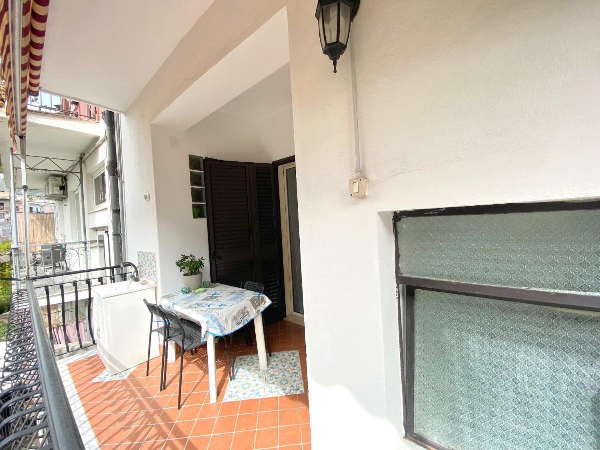 Casa Vacanze Rosy 지아르디니낙소스 외부 사진